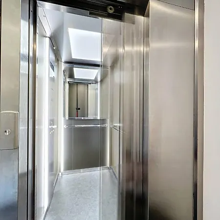 De Standing 100m De La - 2 Chambres, Climatisation, Parking, Wifi - Fr-1-770-36