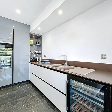 Apartamento De Standing 100m De La - 2 Chambres, Climatisation, Parking, Wifi - Fr-1-770-36 Saint-Cyr-sur-Mer